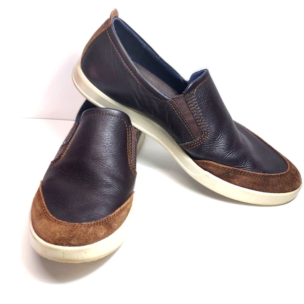 Ecco Classic Slip On Sneaker l Size 11 (45) EU l Coffee / Brown